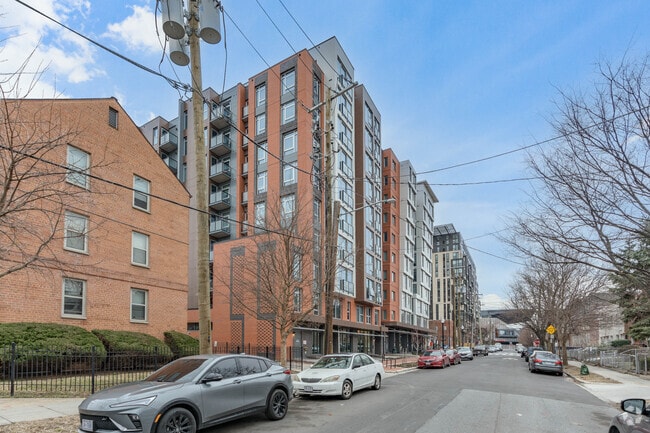1550 First St SW