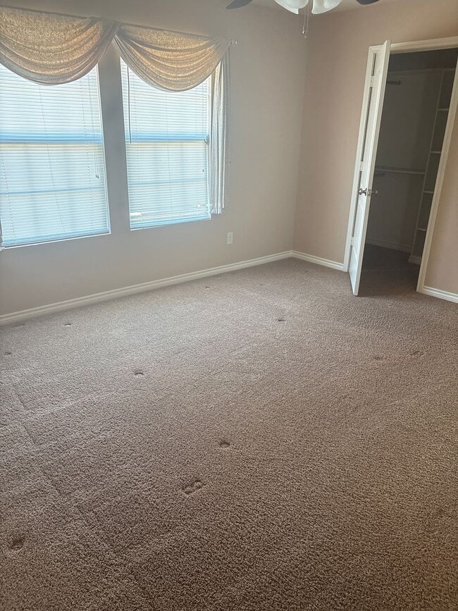 Photo - Step into comfort and modern convenience with this charming 3-bedroom, 2-bathroom home in Sherman...