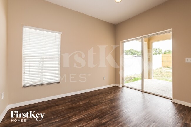 Photo - 734 Star Pointe Dr