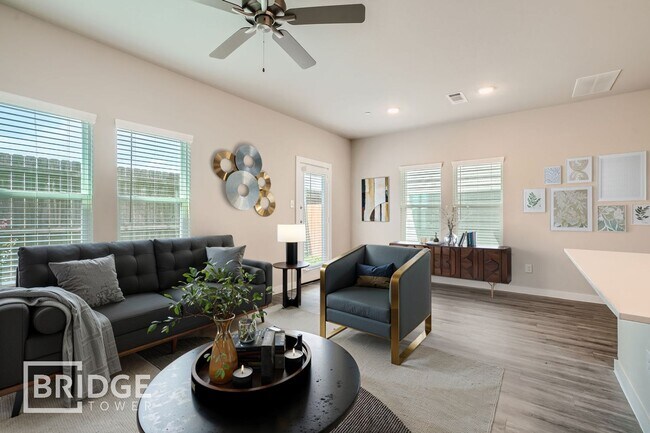 Photo - 305 N Centro Circle, Shenandoah, TX 77385