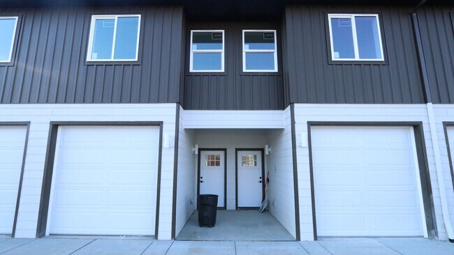 Photo - Mullan Lodge now Pre-leasing!