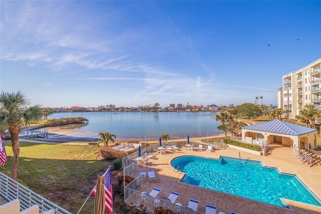 Building Photo - 7902 Sailboat Key Blvd S Unit 206