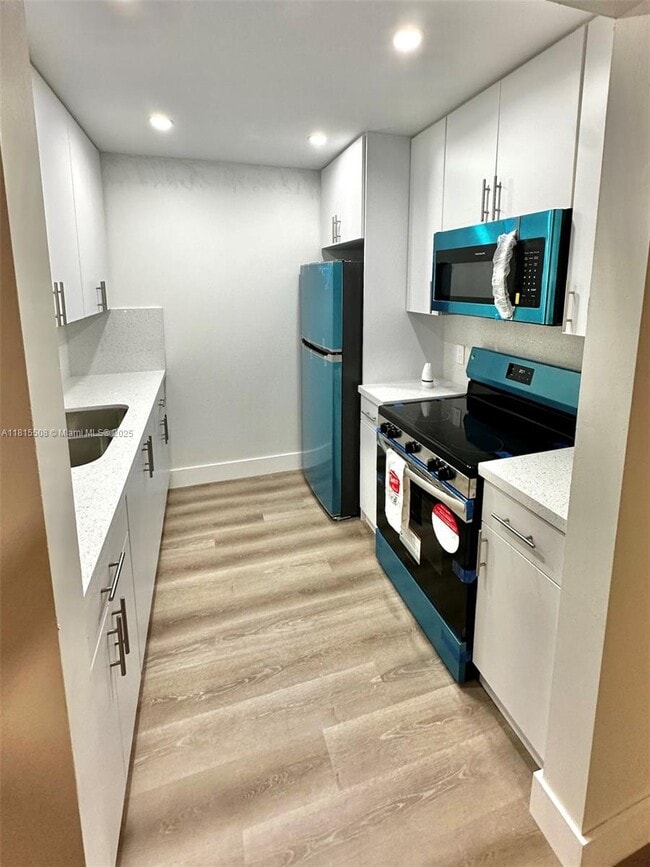 Building Photo - 150 SW 134th Way Unit 206R Rental