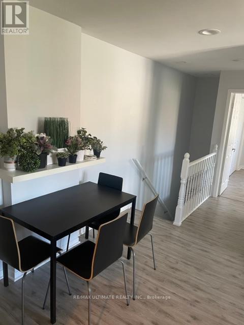 Photo - 213 Close Ave