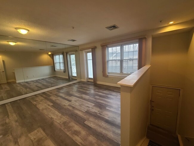Hill Side Park Condominium - Hill Side Park Condominium Unit 510