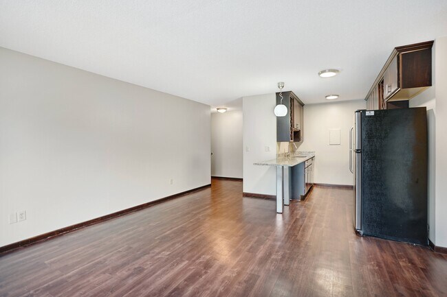 Photo - 2800 Girard Apartments