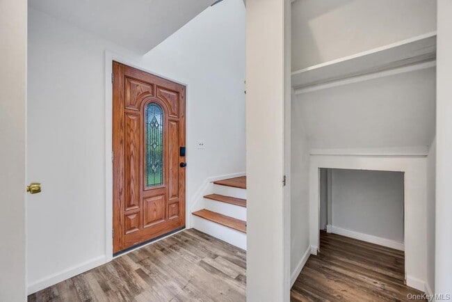 Photo - 405 Massapequa Ave