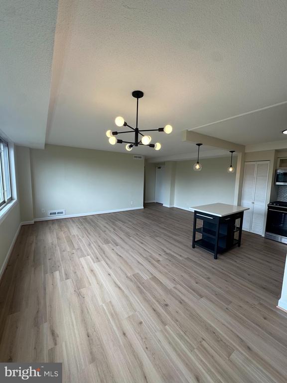 Building Photo - 4410 Oglethorpe St Unit 717 Rental