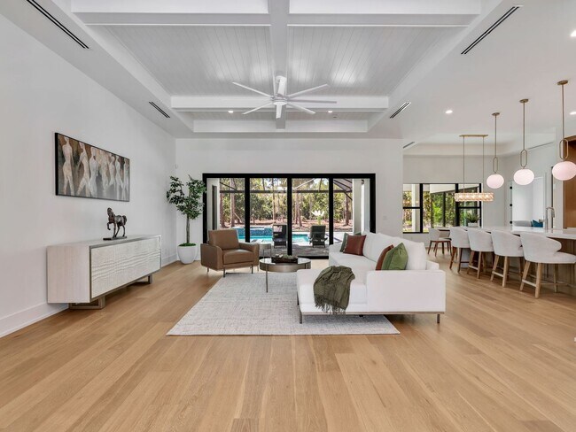 Brand-new contemporary estate on 2.27 private acres - Brand-new contemporary estate on 2.27 private acres