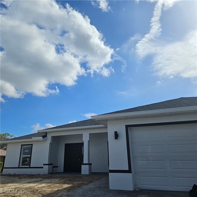 Building Photo - 904 Vogiantzis Pkwy