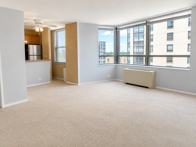 Photo - 5701 N Sheridan Rd Unit 16N