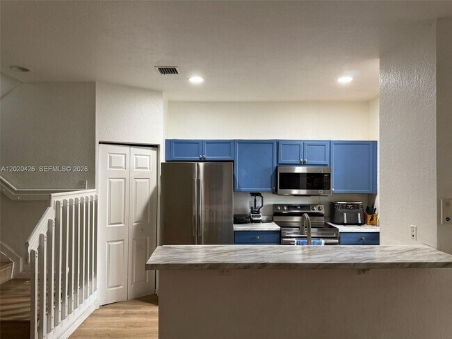 Photo - 2043 Nassau Dr