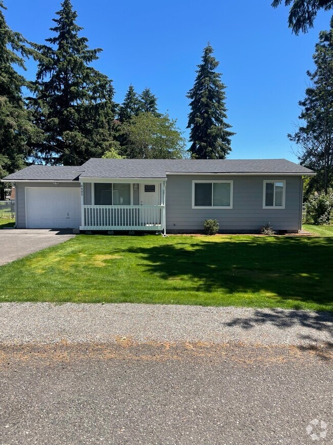 Building Photo - 6605 NE 135th Ave Rental