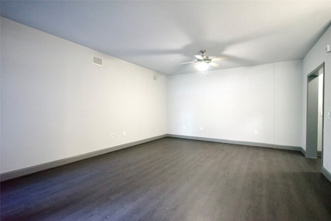 Photo - 3788 Richmond Ave.