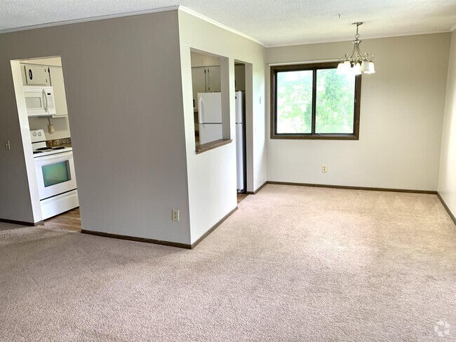 Building Photo - 2150 Edgewood Rd NW Unit 2150-05 Rental