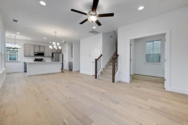 Photo - 3115 Chennault St