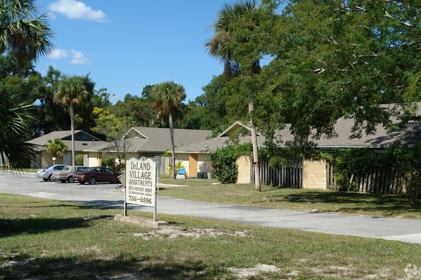 Deland Village Apartments - Deland Village Apartments