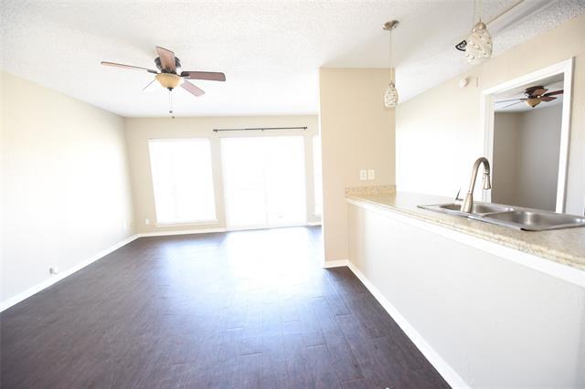 Photo - 2833 Kings Rd Unit 208