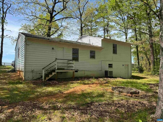Photo - 86 Saddle Creek Ln
