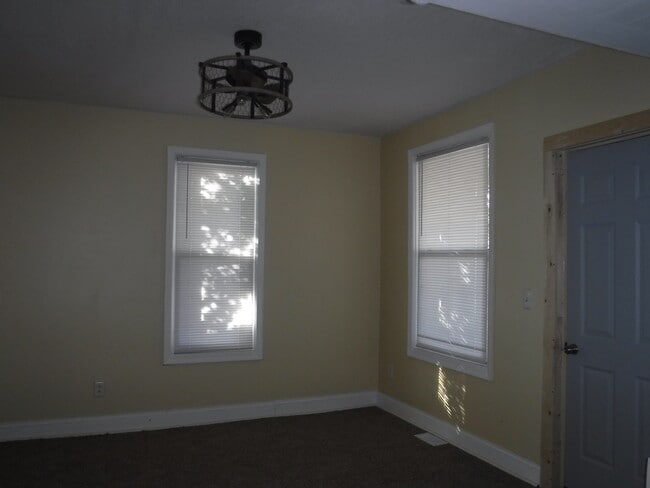 Photo - 6417 Washington St