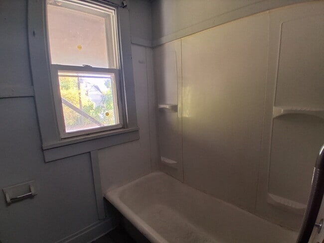 Photo - 503.5 Collett-