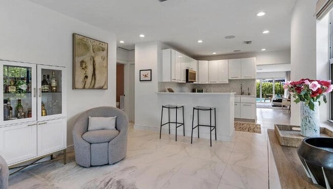 Photo - 406 35th St