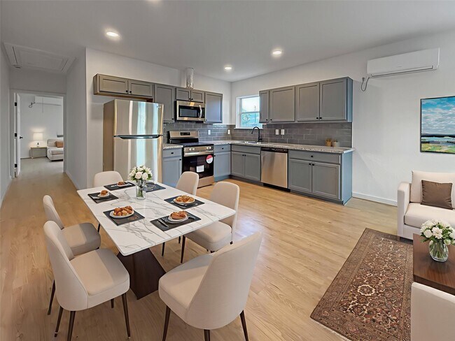 6707 Avenue F Unit 1