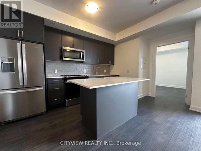 Photo - 3220 William Coltson Ave Unité 801