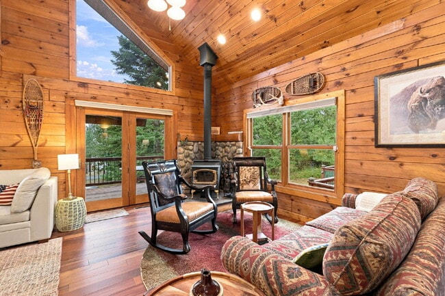 3-Story, 5 bedroom, 3 bathroom in Harrison