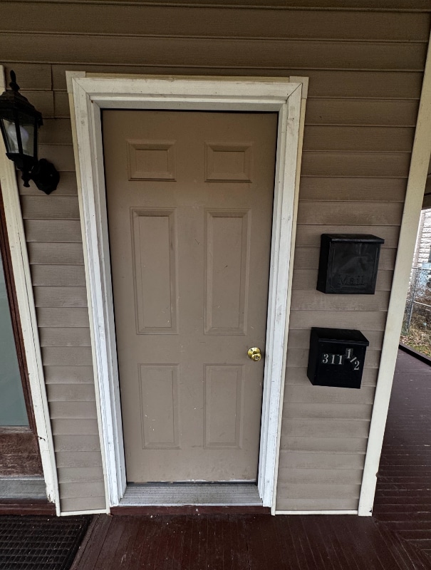 Building Photo - 311-1/2 S Main St