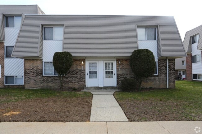 Photo - Shillington Commons