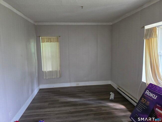 Photo - 449 Wilson St