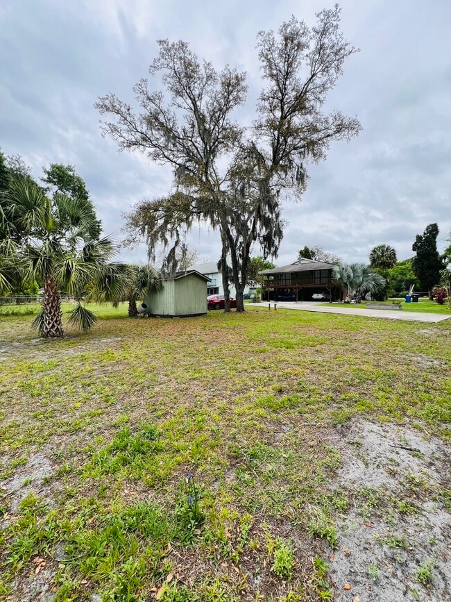 1925 Maydell Dr Unit 2