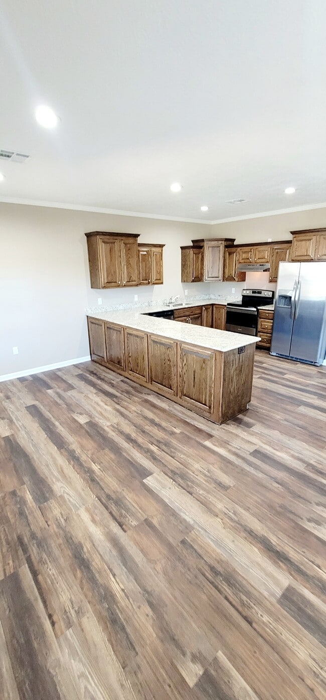 Photo - 145 Canterberry St