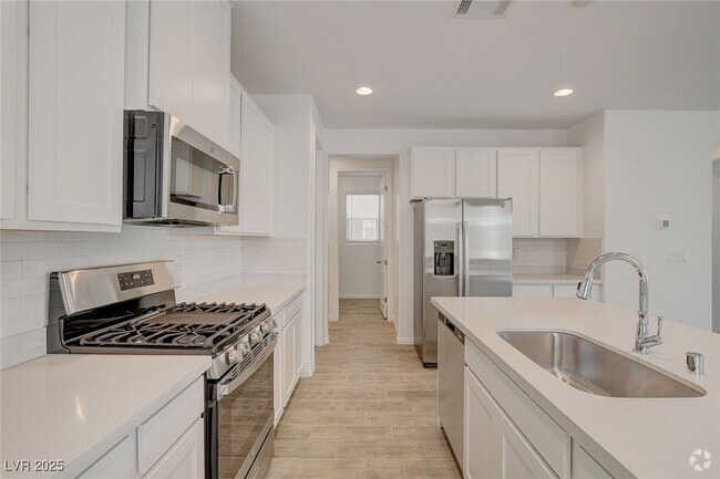 Building Photo - 9922 Angel Valley Dr Rental