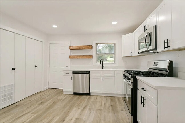 Photo - 1211 E Virginia St