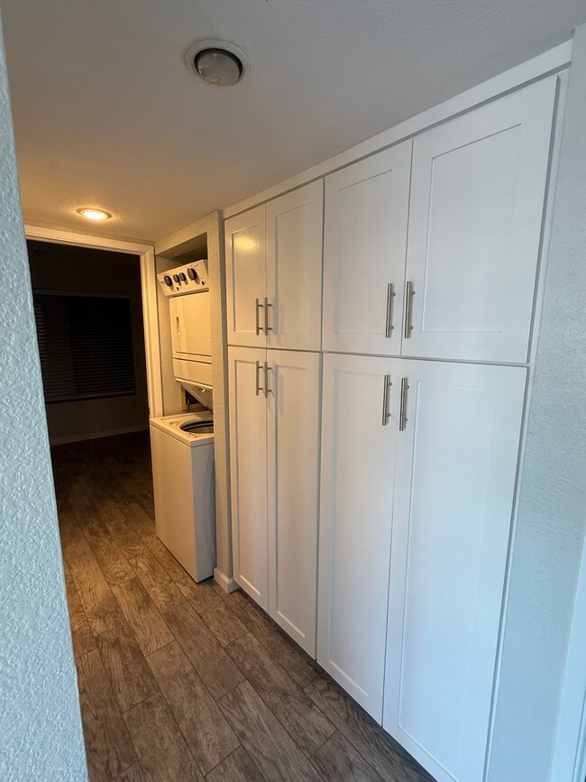 Photo - E St Condo