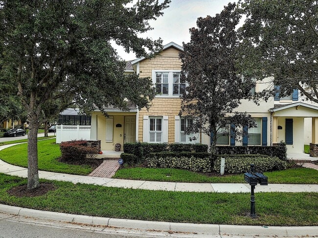 Building Photo - Gorgeous 4-Bedroom, 3-Bathroom Town Home w...
