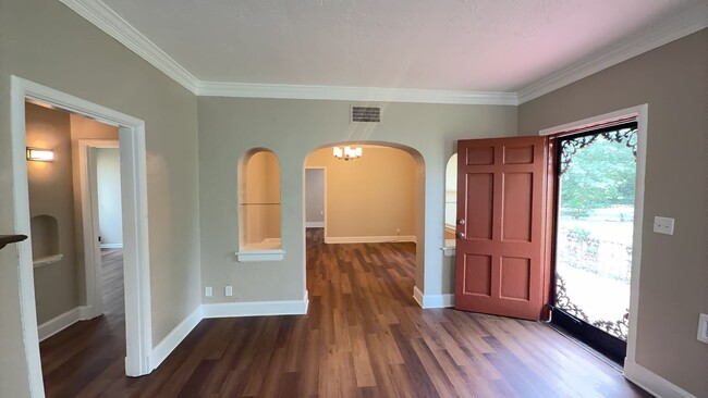 Photo - “Check Out This Amazing 3 bed 1.5 bath Home”