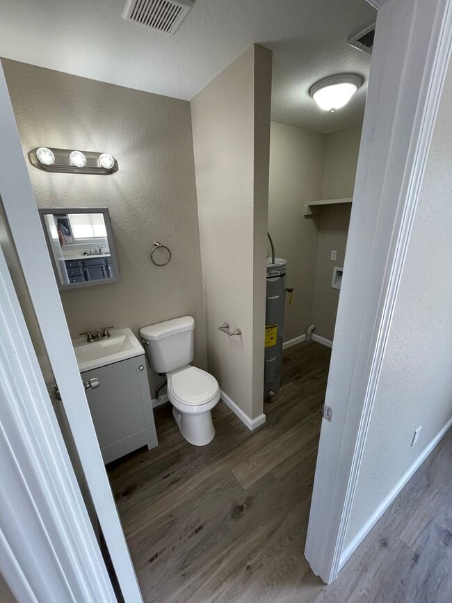 Photo - 2 Bed/1.5 Bath Two Story Apartment Osage Beach Unit 4235 Sunset Dr Apt 1