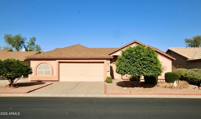Building Photo - 6973 S Oakmont Dr Rental