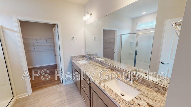 4415 Sapphire Ct