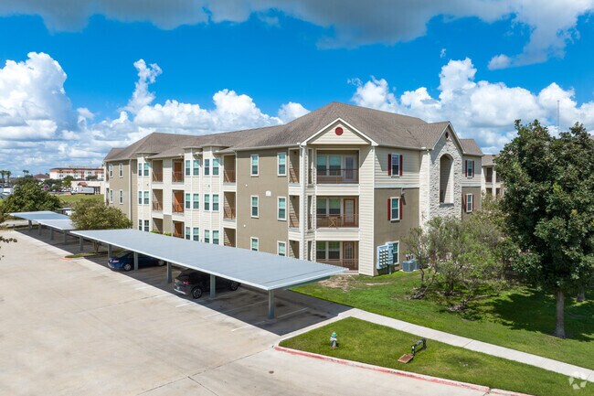 Building South - Residence at Edinburg