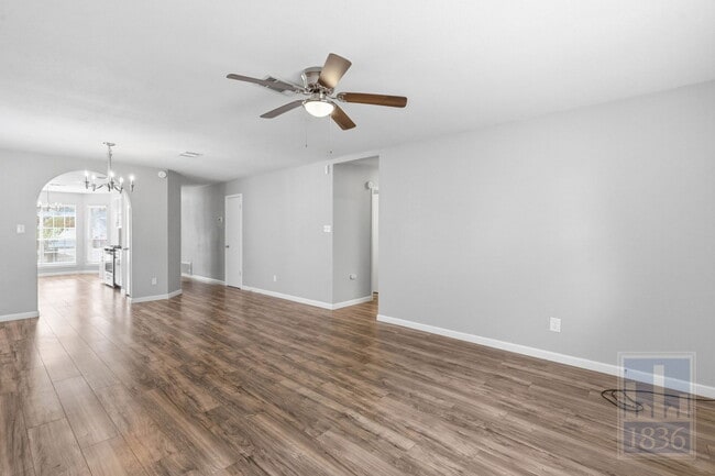 Photo - 1612 Sylvia Ln