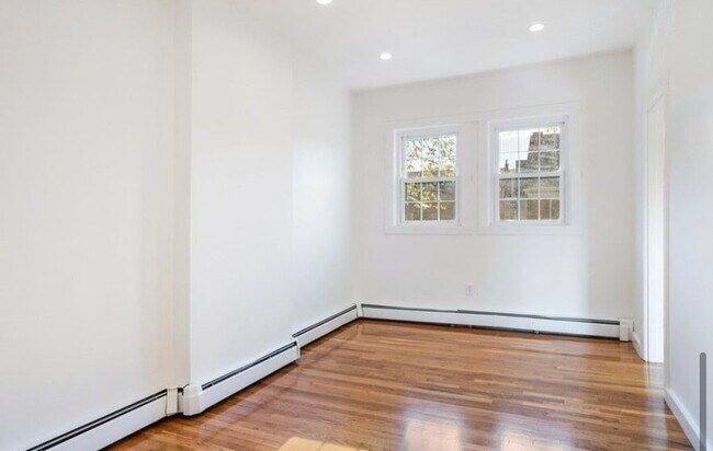 Photo - 101 Rutherford Ave Unit 101 Rutherford Ave 2