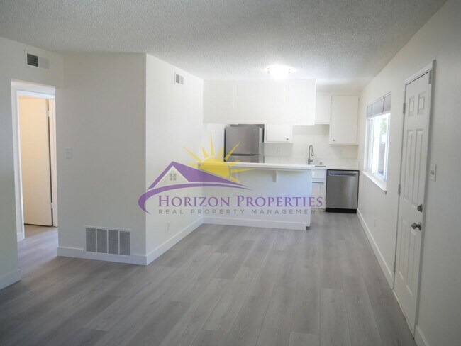 Photo - 908 Dornajo Way Unit 1