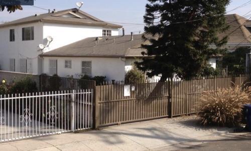 Photo - 1421 W 35Th Pl