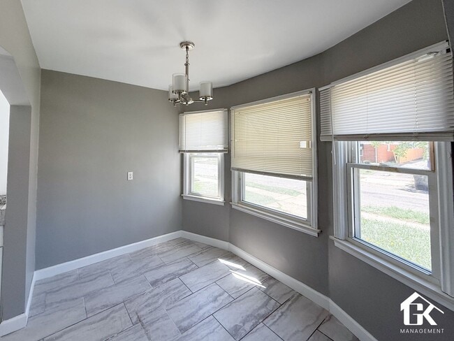 Photo - 7708 Penrod St