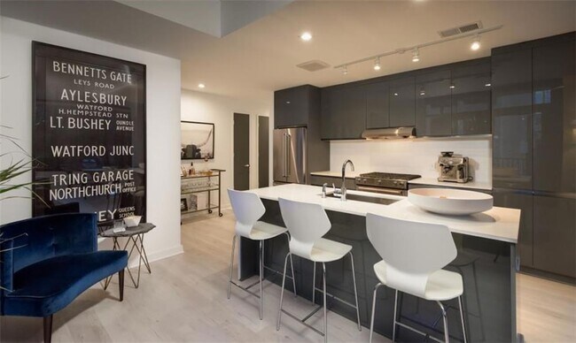 Photo - 693 Peachtree St NE