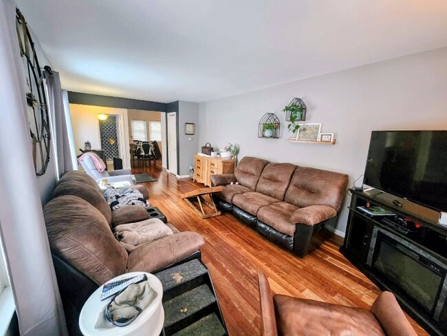 Photo - 230 Arlington Dr